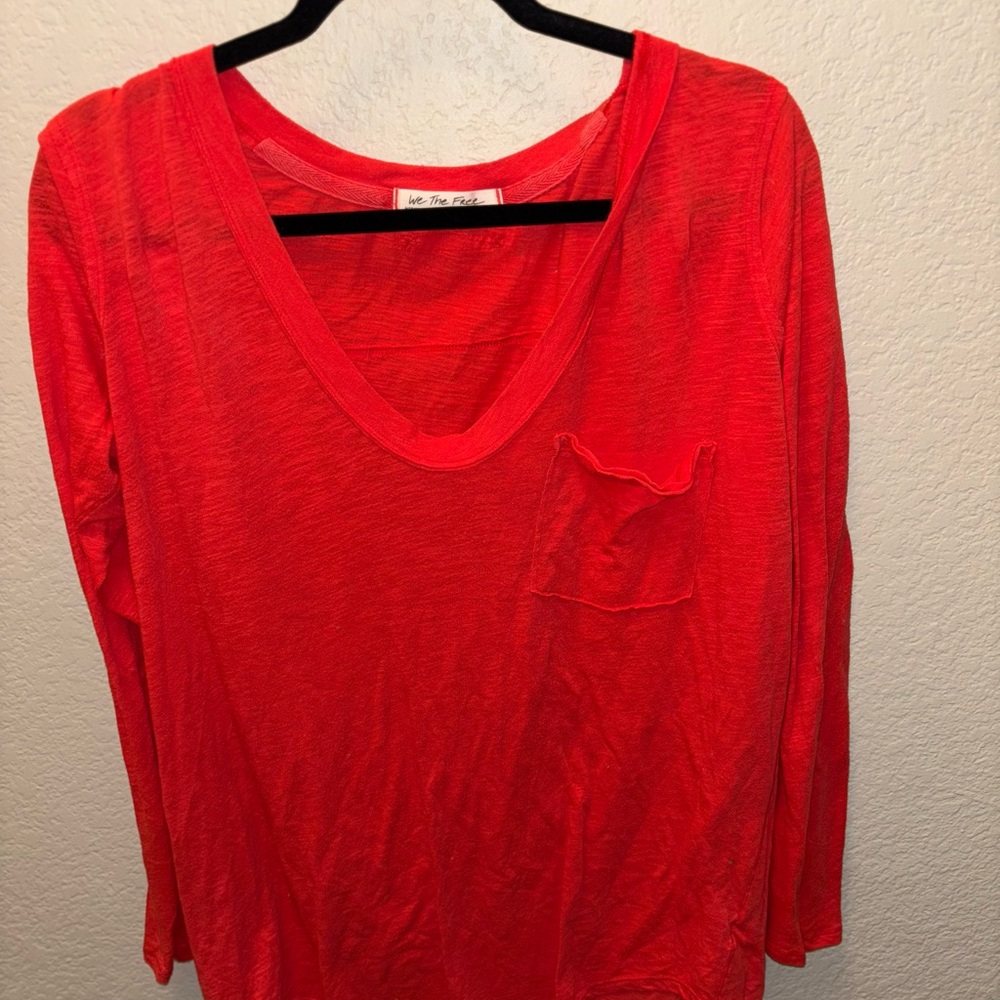We The Free Women’s Medium Bold Red Long Sleeve Top